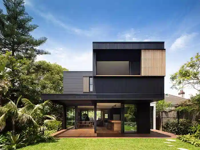 Contemporary modular home designed with AI, combining minimalist aesthetics with sustainable solutions.